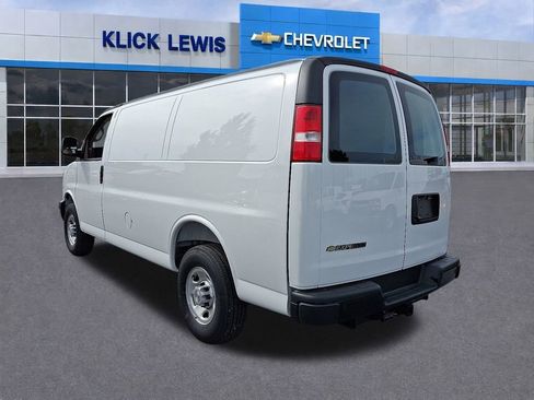 New 2025 Chevrolet Express 3500 w/ Driver Convenience Package RWD image 6