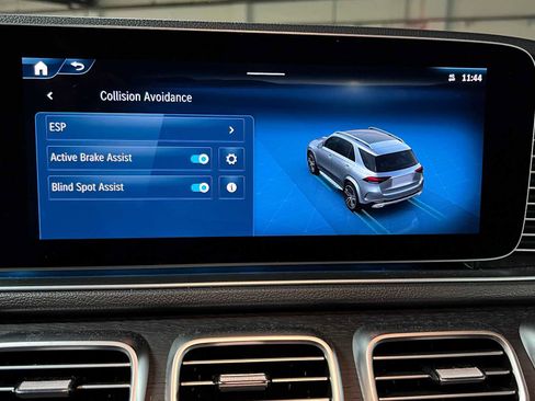 Used 2025 Mercedes-Benz GLE 350 4MATIC image 35