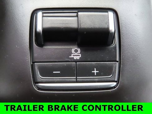 Used 2024 GMC Sierra 2500 AT4 w/ AT4 Preferred Package image 36