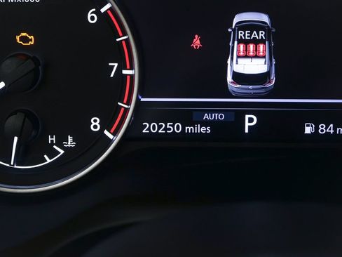 Used 2023 Nissan Rogue SV AWD/4WD image 17