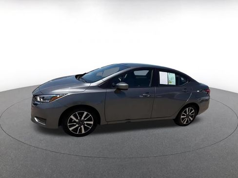 Used 2025 Nissan Versa SV FWD image 8