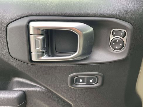 New 2025 Jeep Wrangler Sport S image 28