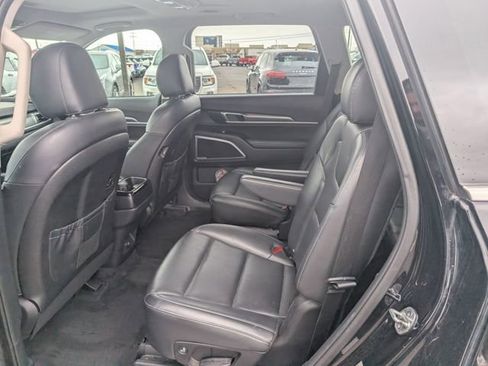 Used 2021 Kia Telluride S image 9