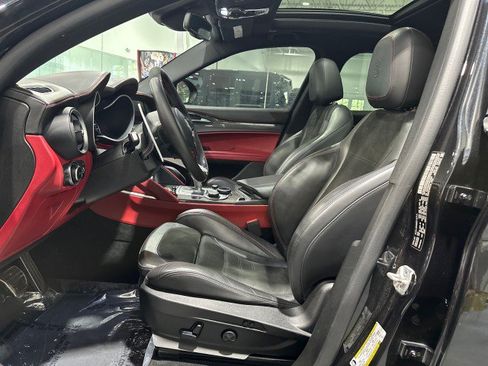 Used 2018 Alfa Romeo Stelvio Quadrifoglio w/ Driver Assist Dynamic Package AWD/4WD image 43