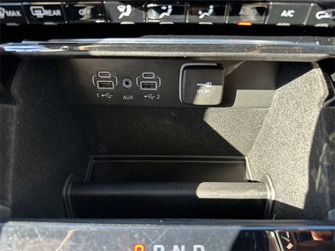 Used 2022 Jeep Grand Cherokee L Limited image 23