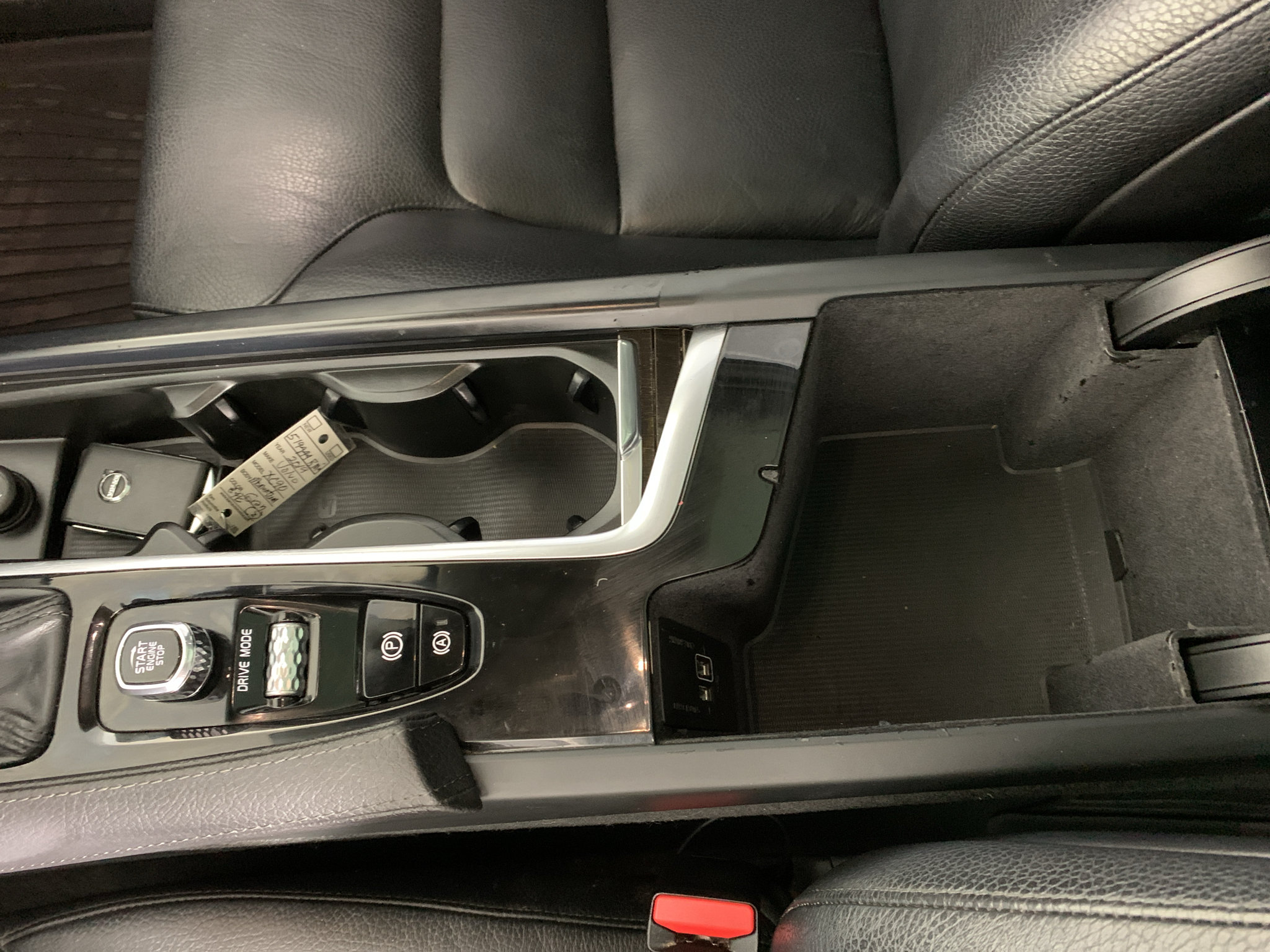 Used 2019 Volvo XC90 T5 Momentum w/ Advanced Package AWD/4WD image 27