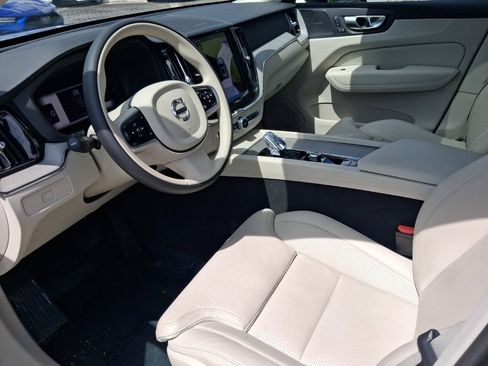 Used 2025 Volvo XC60 B5 Ultra w/ Protection Package Premier AWD/4WD image 13