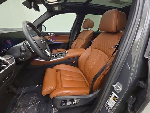 Certified 2026 BMW X5 xDrive40i w/ Premium Package image 12
