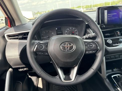 Certified 2024 Toyota Corolla Cross LE image 11