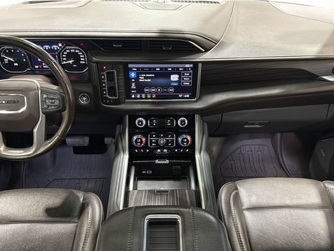Used 2021 GMC Yukon XL Denali w/ Denali Ultimate Package AWD/4WD image 22