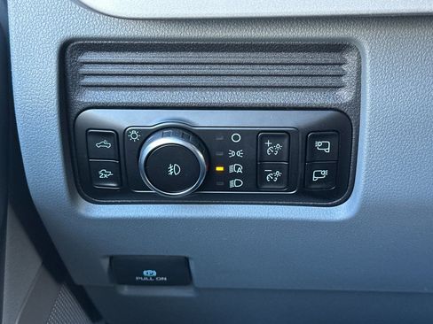 New 2026 Ford F250 XLT w/ XLT Premium Package image 30