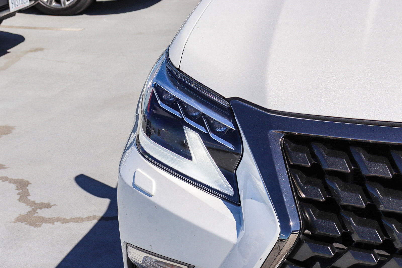 Used 2023 Lexus GX 460 w/ Black Line Special Edition AWD/4WD image 11