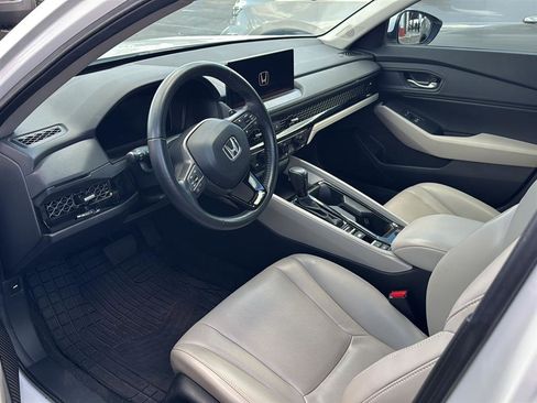 Used 2024 Honda Accord EX-L image 5