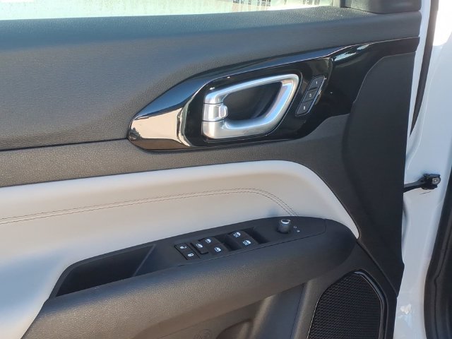 Certified 2024 Jeep Compass Limited w/ Elite Group AWD/4WD image 9