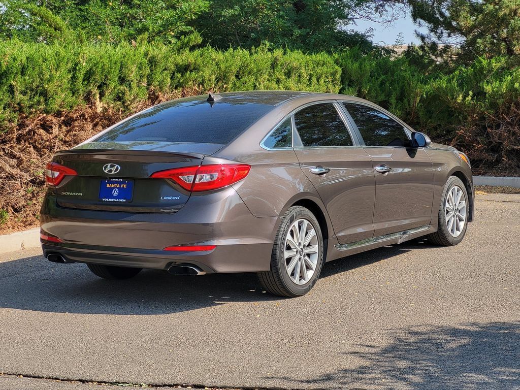 Used 2017 Hyundai Sonata Limited w/ Tech Package 03 FWD image 5