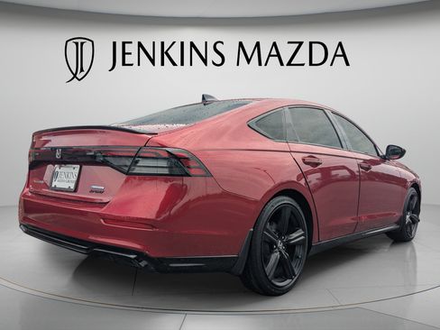 Used 2024 Honda Accord Sport image 8