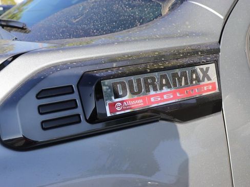 Used 2025 GMC Sierra 3500 AT4 w/ AT4 Premium Plus Package image 11