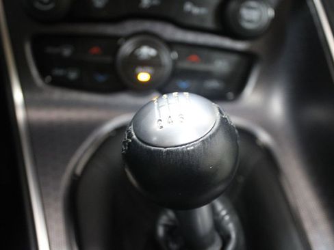 Used 2016 Dodge Challenger R/T Scat Pack w/ Leather Interior Group image 37