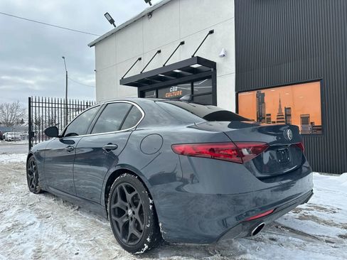 Used 2019 Alfa Romeo Giulia image 5