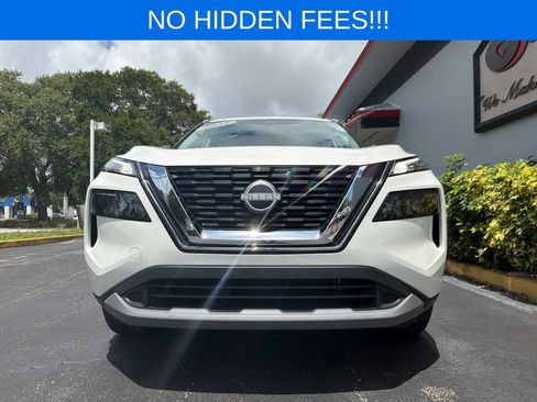 Used 2023 Nissan Rogue S FWD image 3