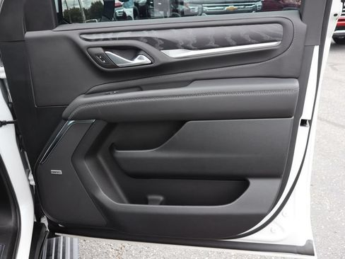 Used 2024 GMC Yukon XL Denali w/ LPO, Floor Liner Package AWD/4WD image 36