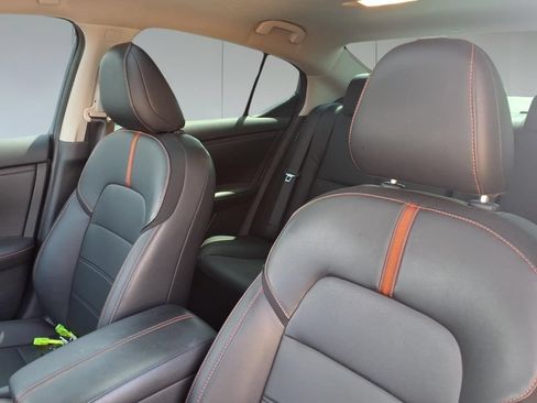 Used 2024 Nissan Sentra SR w/ SR Premium Package FWD image 16