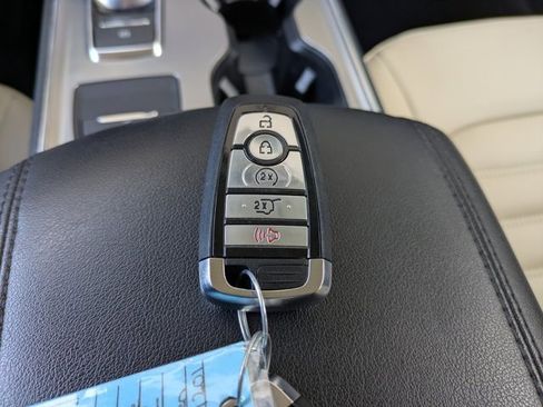 Used 2022 Ford Edge SEL w/ Convenience Package image 31