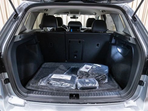 New 2026 Volkswagen Taos SE image 23