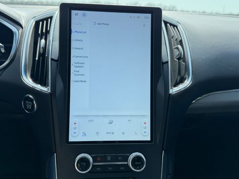 Certified 2021 Ford Edge Titanium w/ Equipment Group 301A image 37