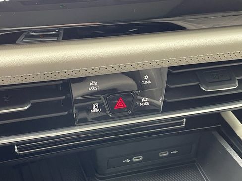 New 2026 Volkswagen Atlas SEL Premium R-Line AWD/4WD image 8