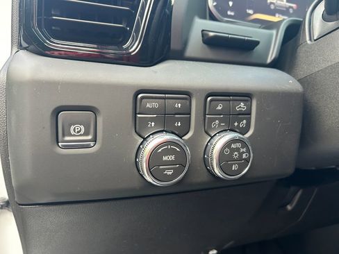 New 2026 GMC Sierra 2500 AT4X image 21