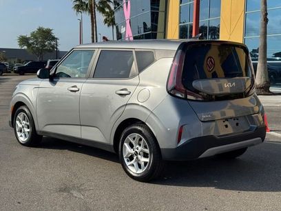 Certified 2023 Kia Soul LX w/ LX Technology Package