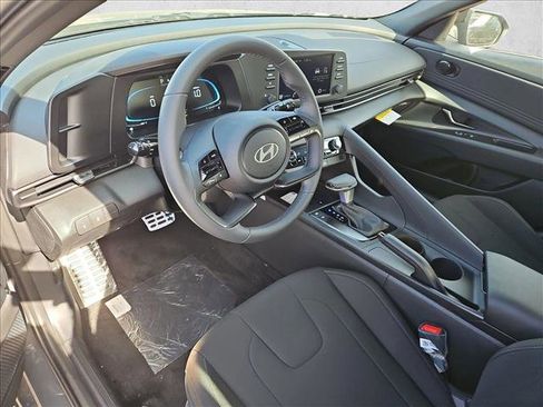 New 2026 Hyundai Elantra Sport FWD image 3