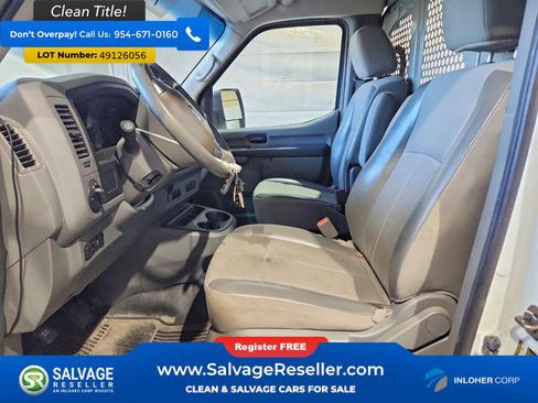 Used 2018 Nissan NV 2500 S image 9