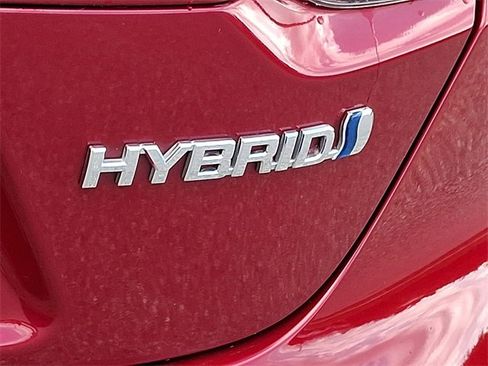 Used 2022 Toyota Corolla LE image 30