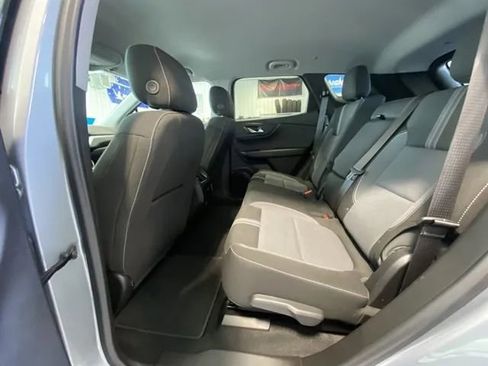 Used 2025 Chevrolet Blazer LT image 15