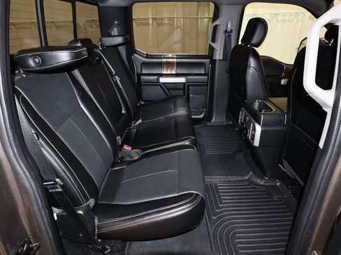 Certified 2018 Ford F150 Lariat image 19