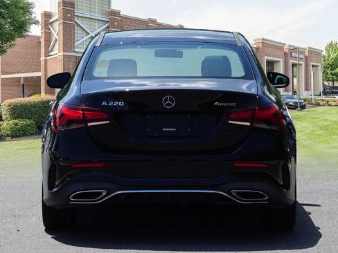 Used 2022 Mercedes-Benz A 220 4MATIC image 5