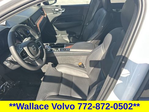 Used 2024 Volvo XC60 T8 Ultimate w/ Protection Package Premier AWD/4WD image 18