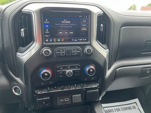 Used 2020 Chevrolet Silverado 1500 LT Trail Boss AWD/4WD image 17