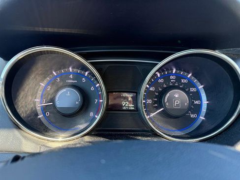 Used 2012 Hyundai Sonata SE w/ Navigation & Sunroof Pkg image 13