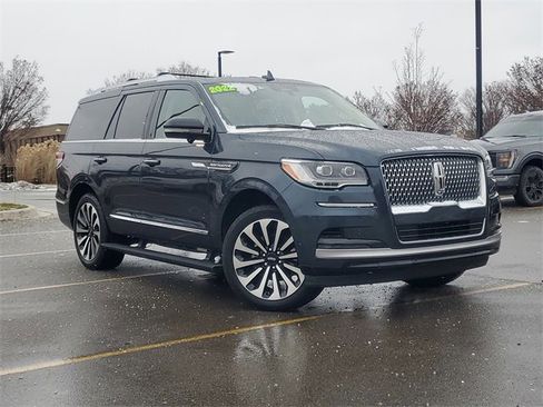 Used 2022 Lincoln Navigator Reserve image 37