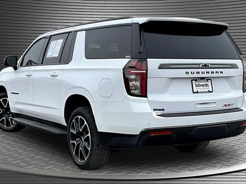 Used 2022 Chevrolet Suburban RST w/ Luxury Package image 4
