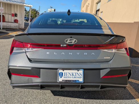 New 2026 Hyundai Elantra Sport image 6