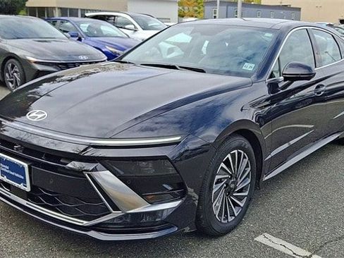 Certified 2024 Hyundai Sonata Limited image 8