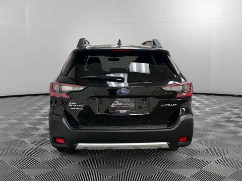 Used 2023 Subaru Outback Limited image 4
