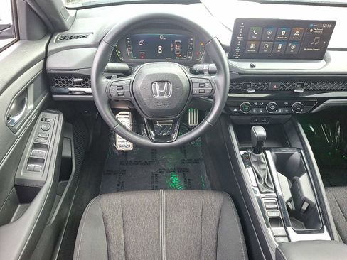 Used 2023 Honda Accord Sport image 12