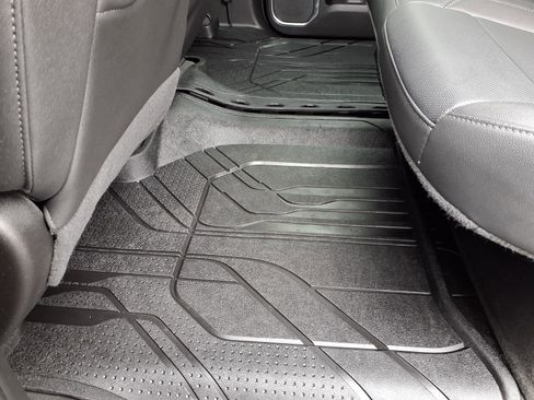 Used 2022 GMC Sierra 1500 SLT w/ SLT Premium Package image 28