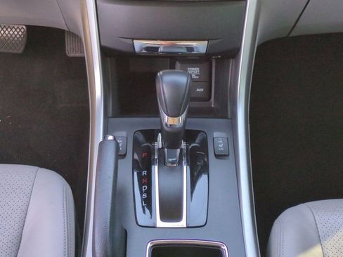 Used 2013 Honda Accord EX-L image 18