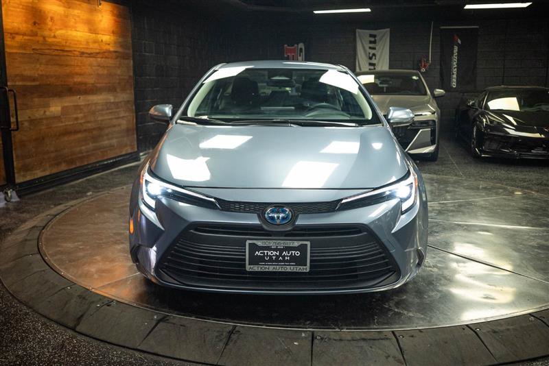 Used 2024 Toyota Corolla LE FWD image 4